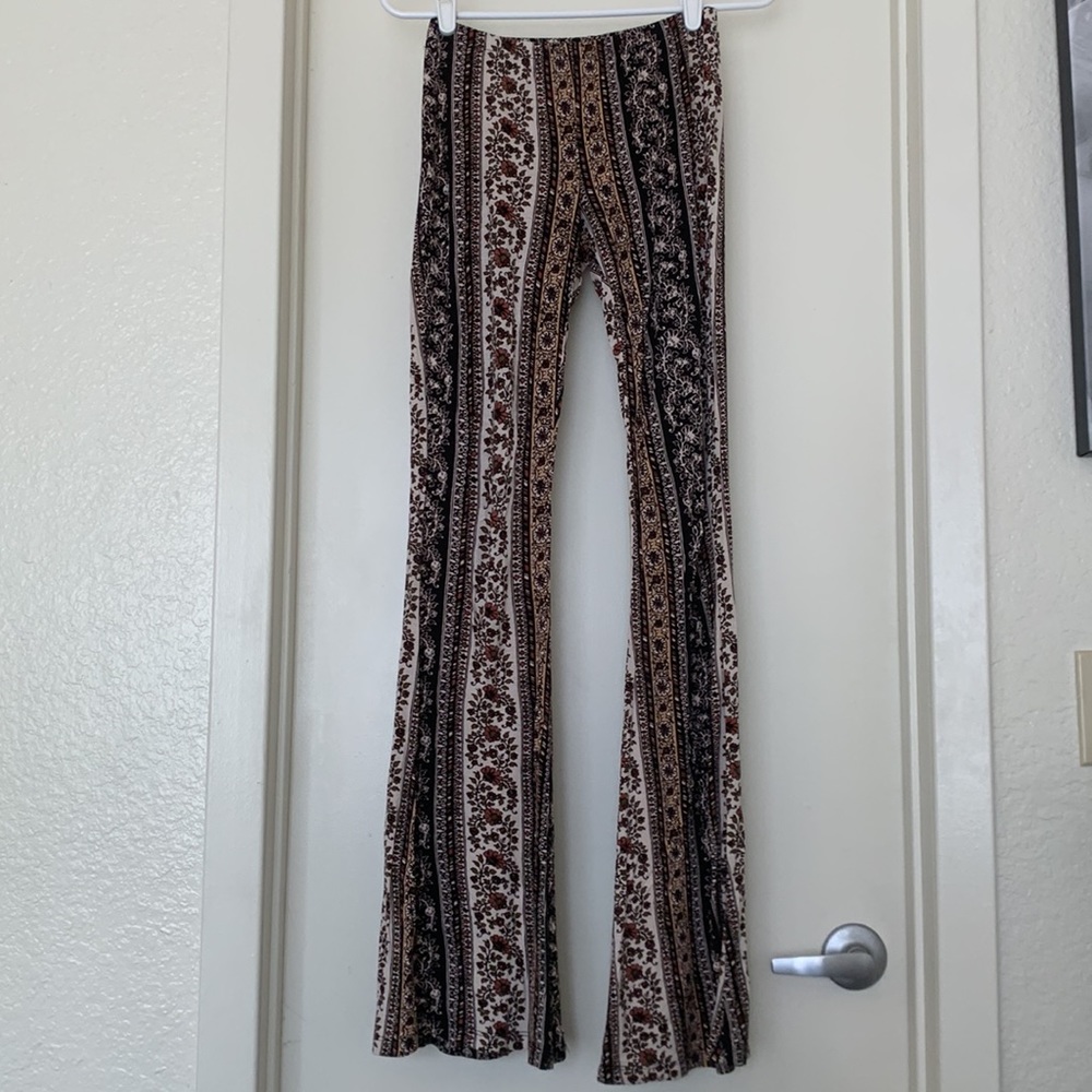 H.I.P - Flare Leggings